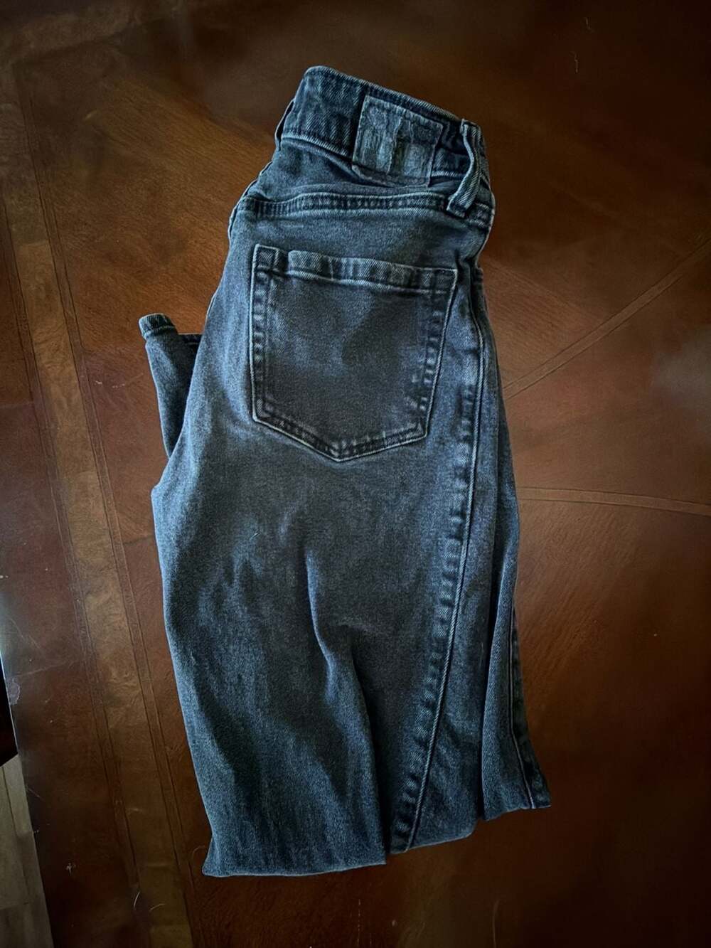 Hollister Ultra High-Rise Dad Jeans Size 4S W27S